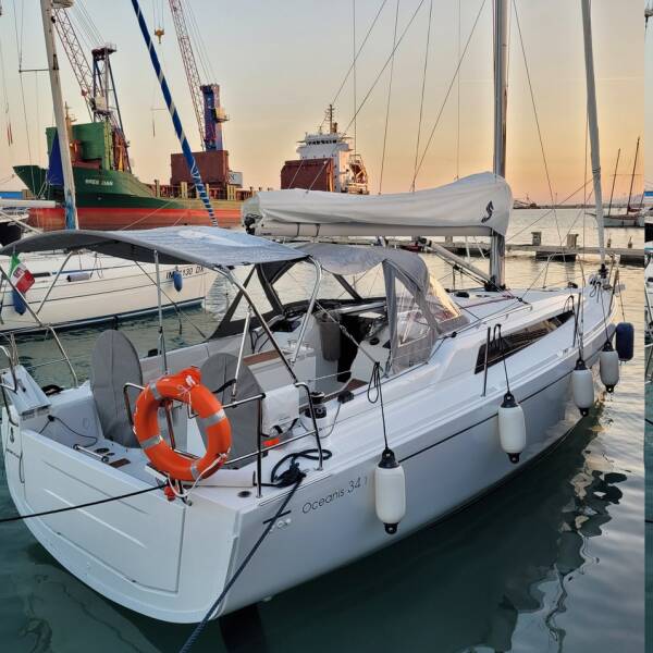 Oceanis 34.1 Trapani Vela Club