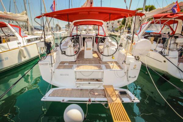 Oceanis 35 Mala Luna