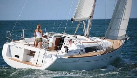 Oceanis 37 