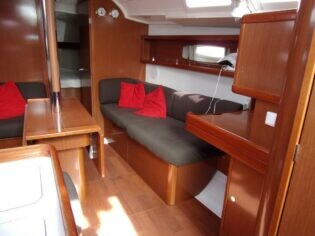 Oceanis 37 Beleza