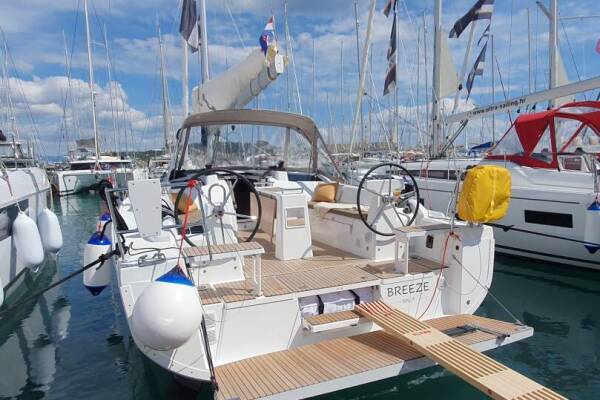 Oceanis 37.1 Breeze