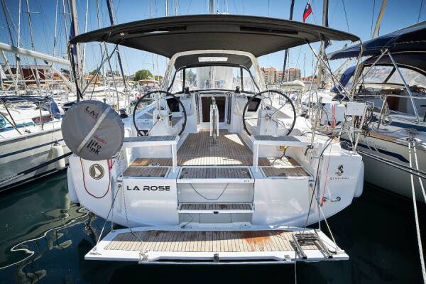Oceanis 38.1 La Rose