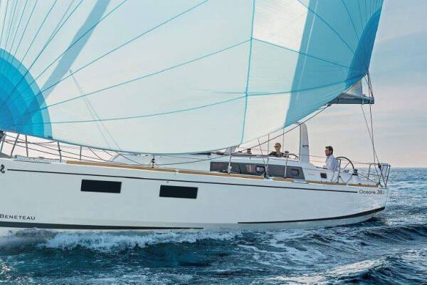 Oceanis 38.1 Sailor Mercury