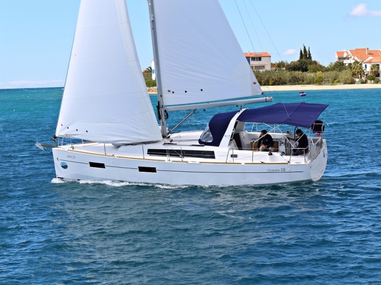 Oceanis 38.1 Eleven