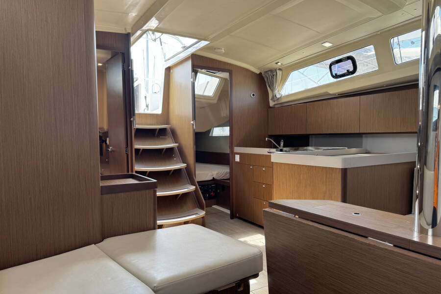 Oceanis 41.1 All Winds