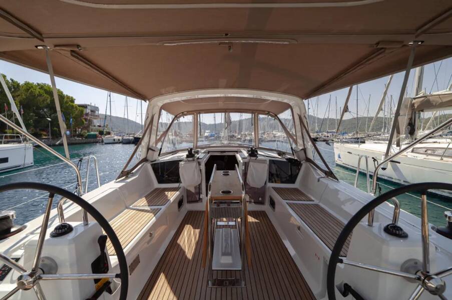 Oceanis 41.1 Sail Orion