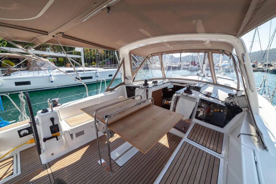 Oceanis 41.1 Sail Polaris