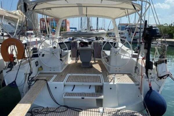 Oceanis 41.1 Alma Libre V