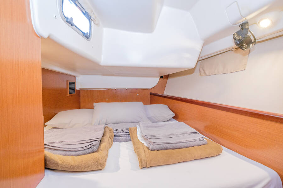 Oceanis 43 Belamour