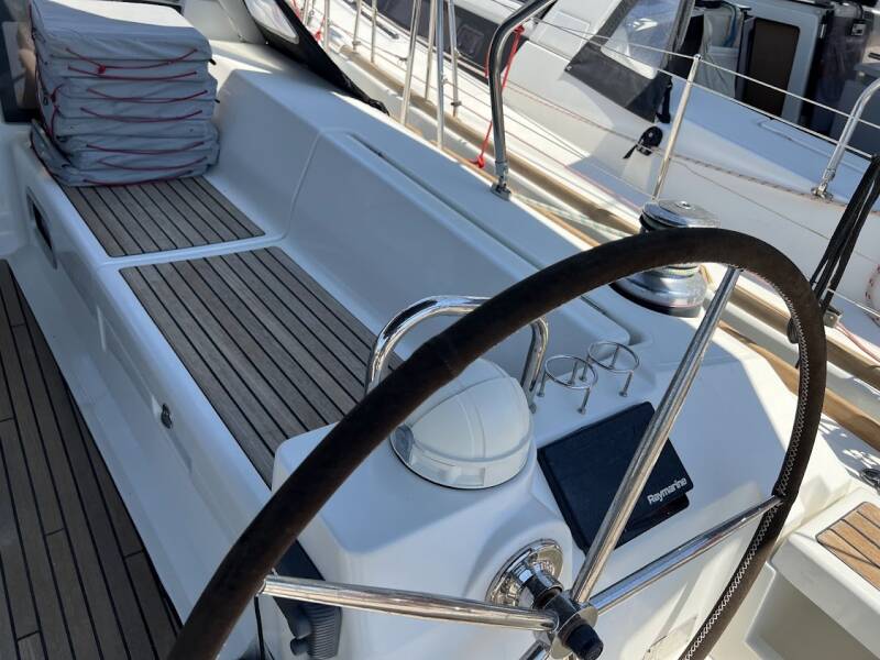 Oceanis 45 Beautiful Love