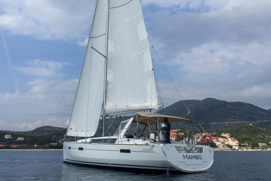 Oceanis 45 Mambo 1