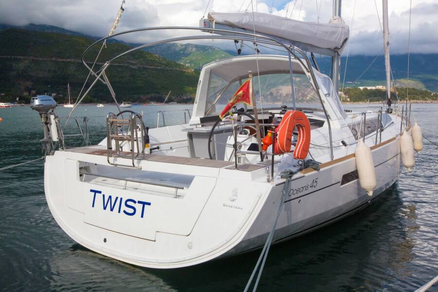 Oceanis 45 Twist