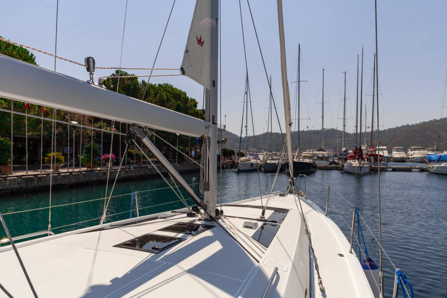 Oceanis 46.1 Sail Delta