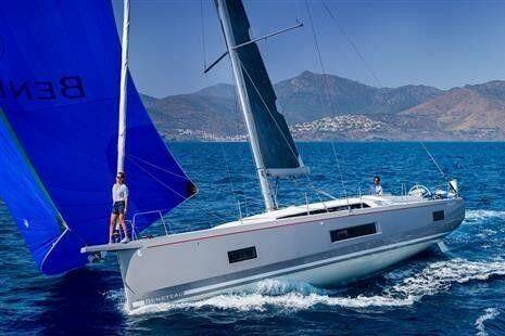 Oceanis 46.1 Blue Satellite