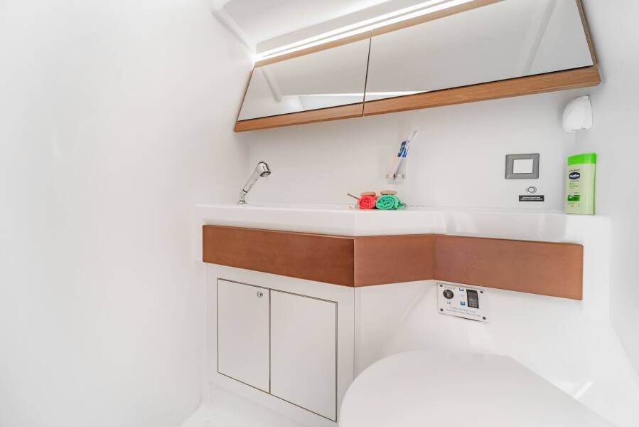 Oceanis 46.1 First Kiss