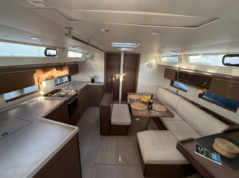 Oceanis 46.1 Athena 4