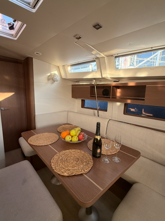 Oceanis 46.1 Athena 4