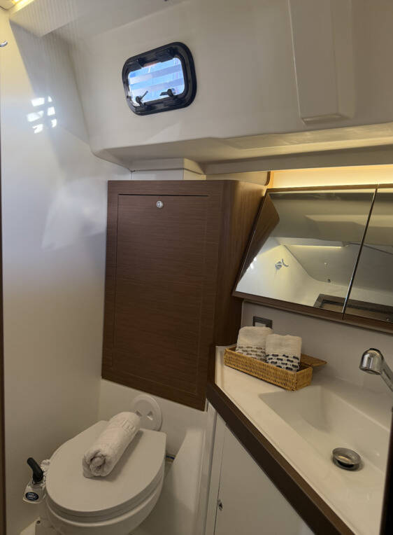 Oceanis 46.1 Athena 4