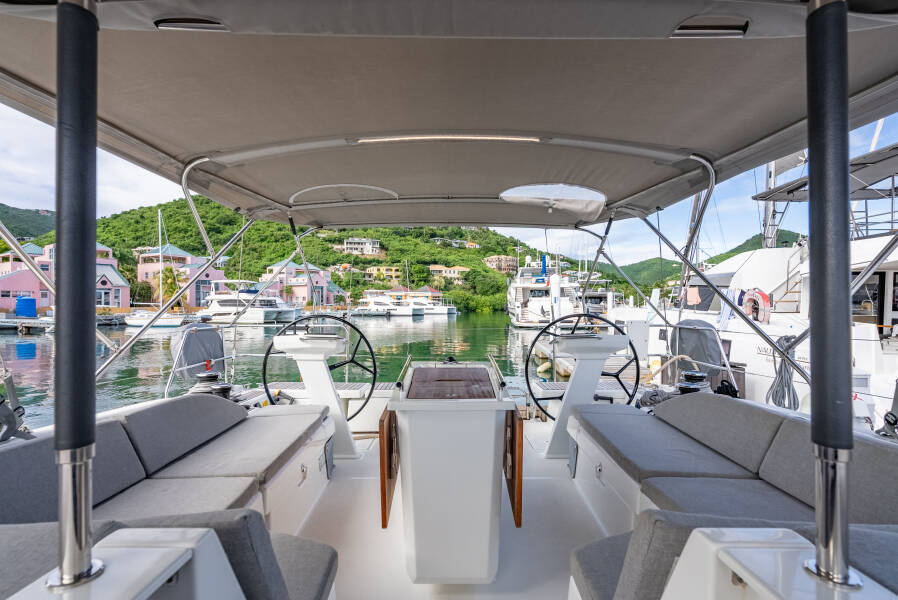 Oceanis 51.1 Sunday Girl