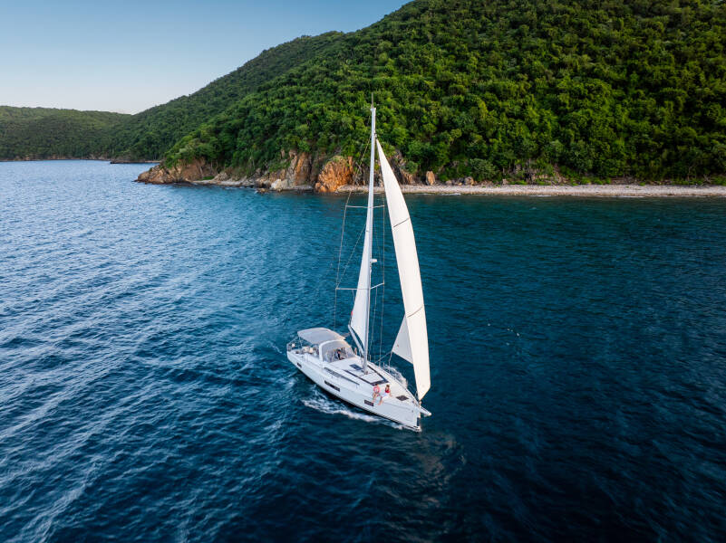 Oceanis 51.1 Sunday Girl