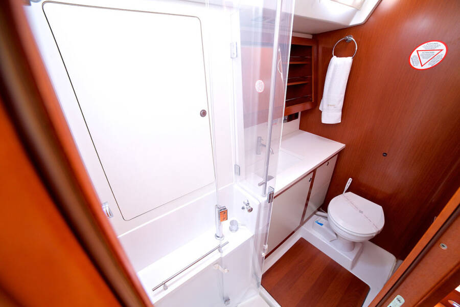 Oceanis 58 Queen Axiera