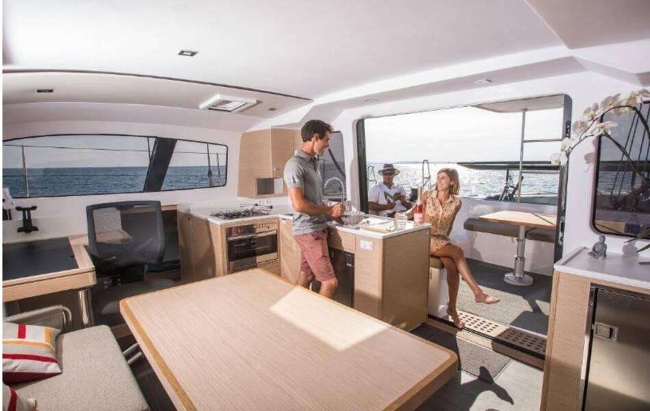 Outremer 4X Give Me Five