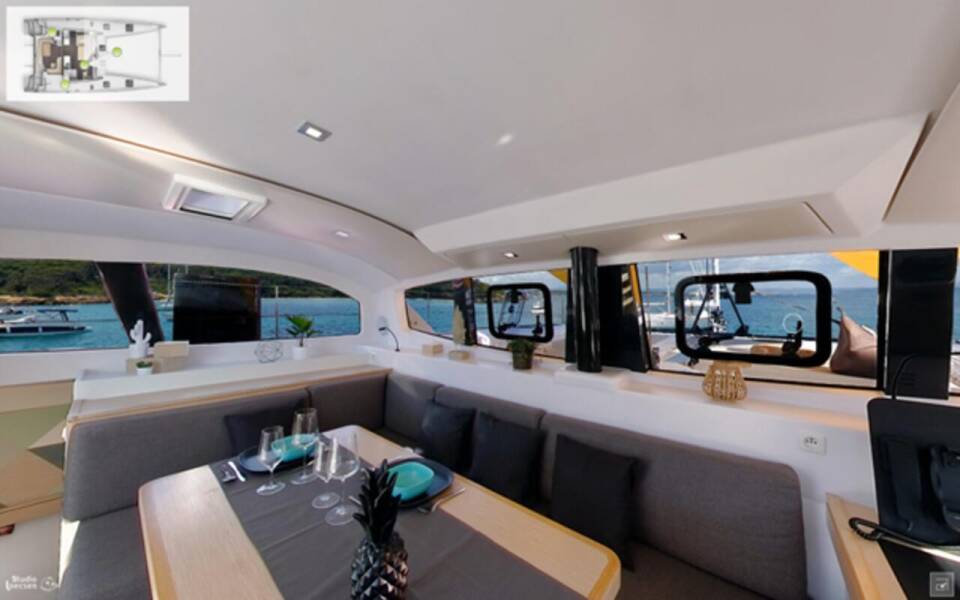 Outremer 4X Give Me Five