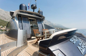 Pearlsea 56 Coupe Silver Arrow
