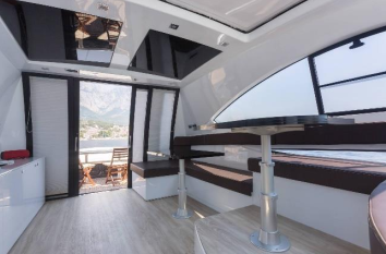 Pearlsea 56 Coupe Silver Arrow