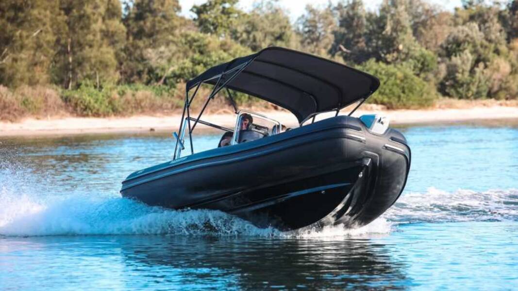 Predator 700 T 