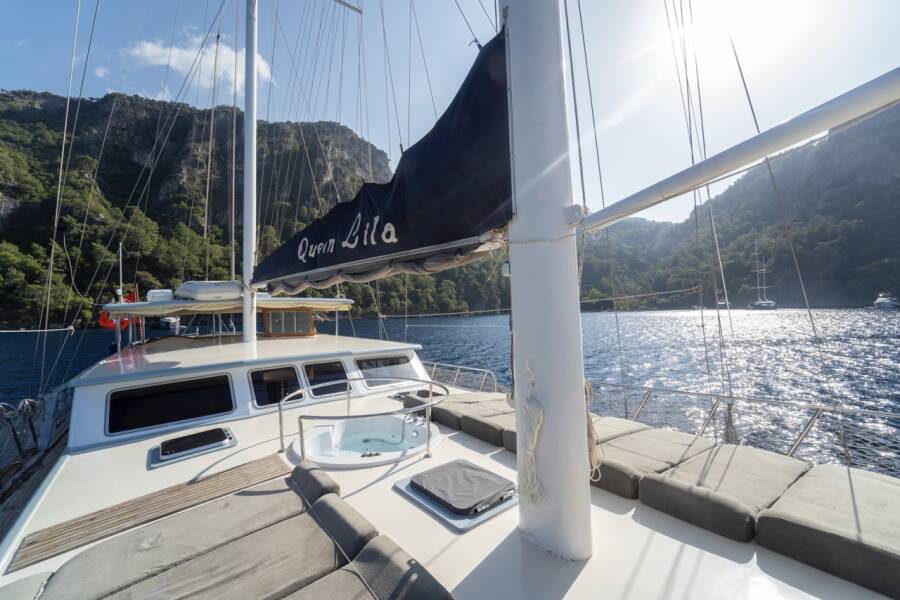 Queen Lila Queen Lila