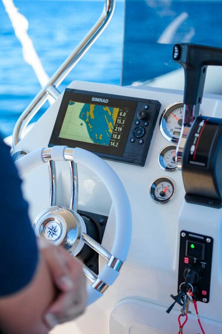 Ris Marine Exclusive 650 Roby 1