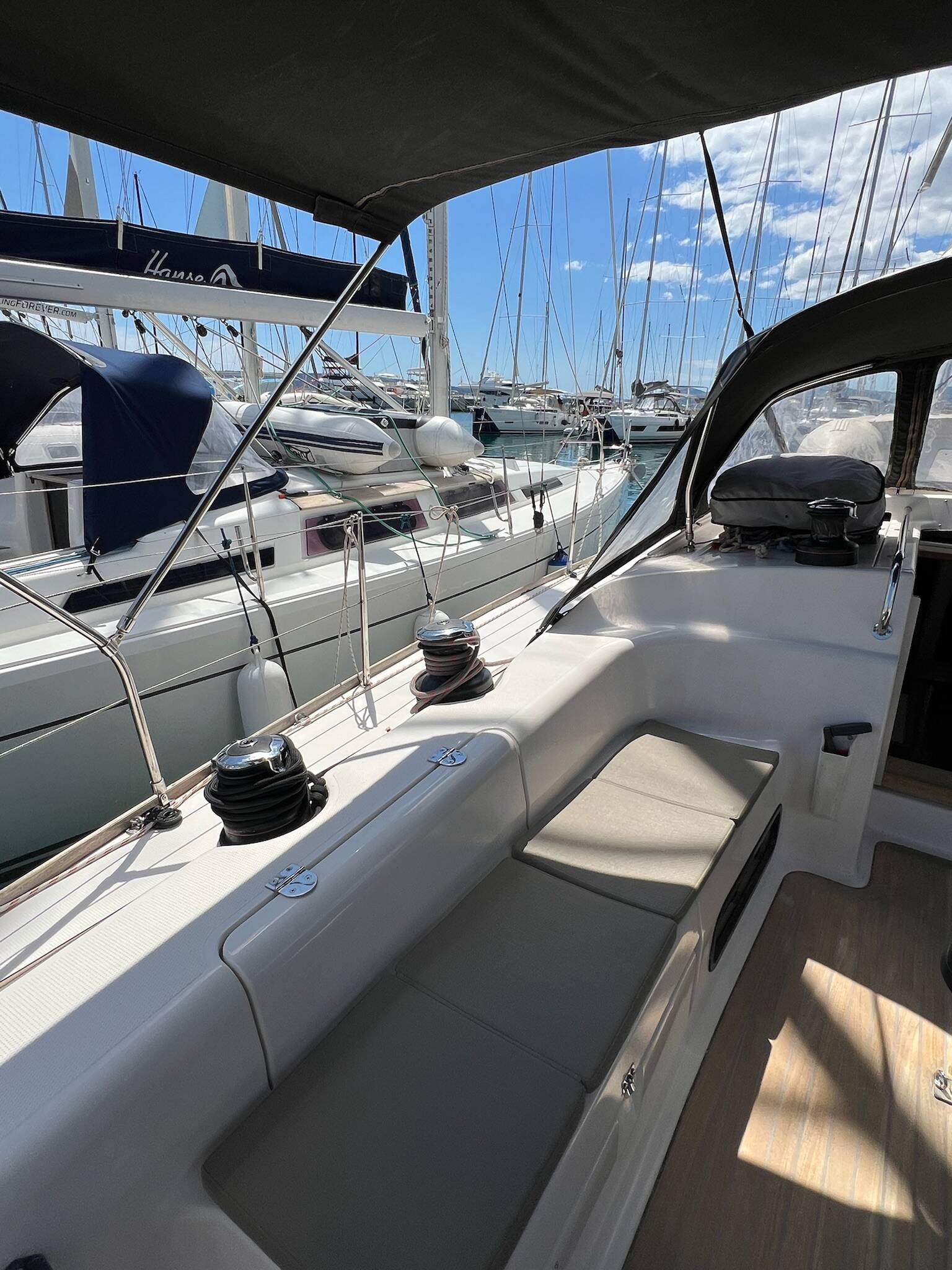 Salona 44 Calanthe