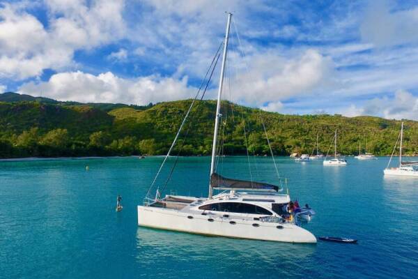 Sea-Tribe DH550 Valerie