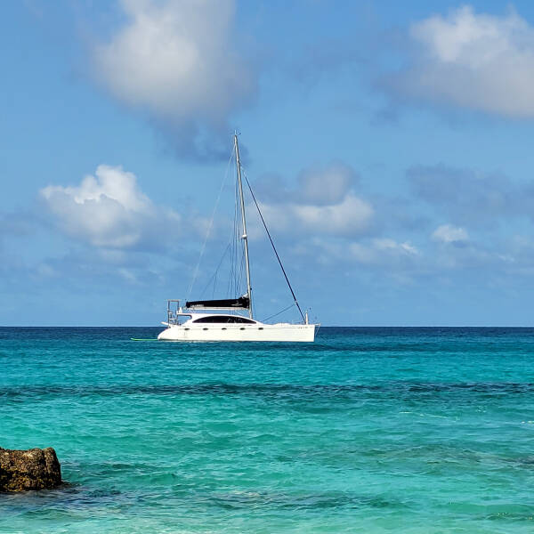 Sea-Tribe DH550 Valerie