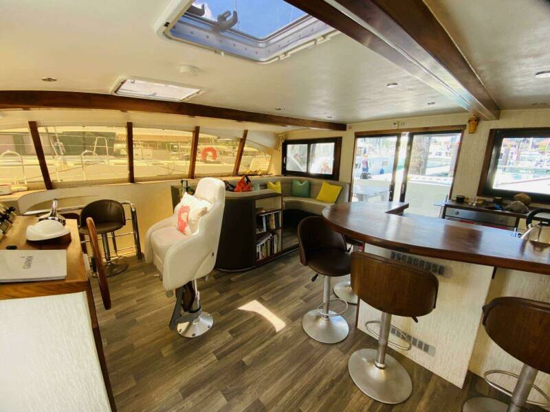Sea-Tribe DH550 Valerie