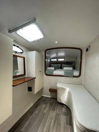 Sea-Tribe DH550 Valerie