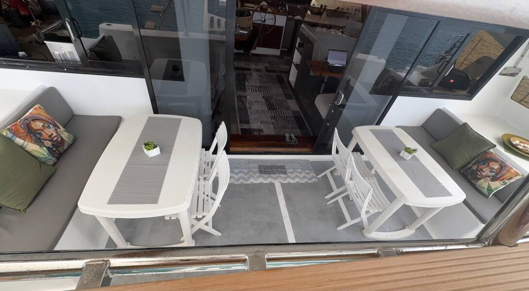 Sea-Tribe DH550 Valerie