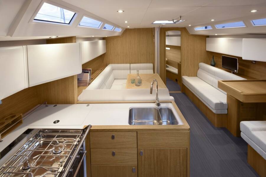 Solaris One 44 Trinity