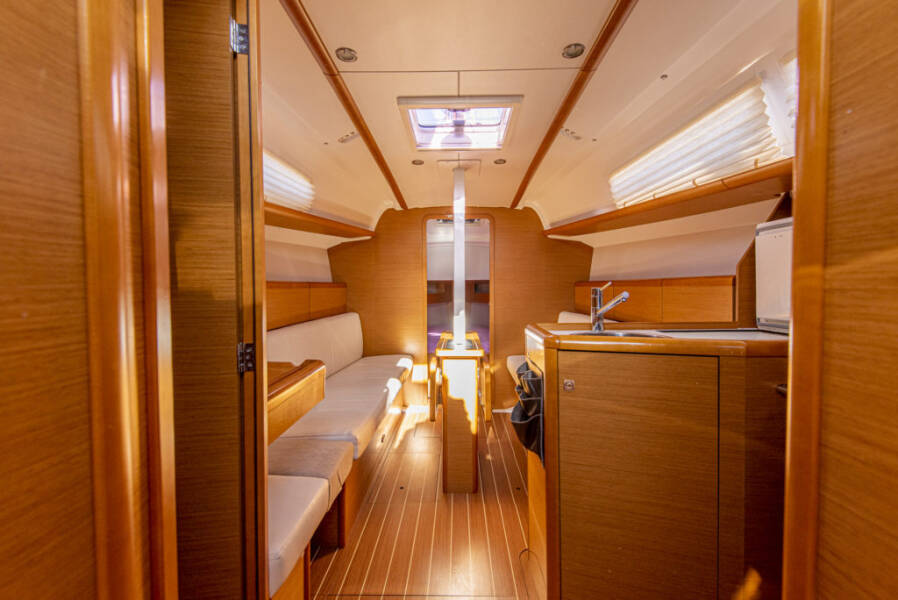 Sun Odyssey 33i Ribellina