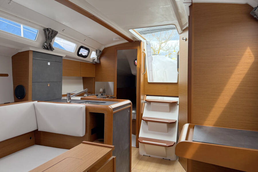 Sun Odyssey 349 Anastasia