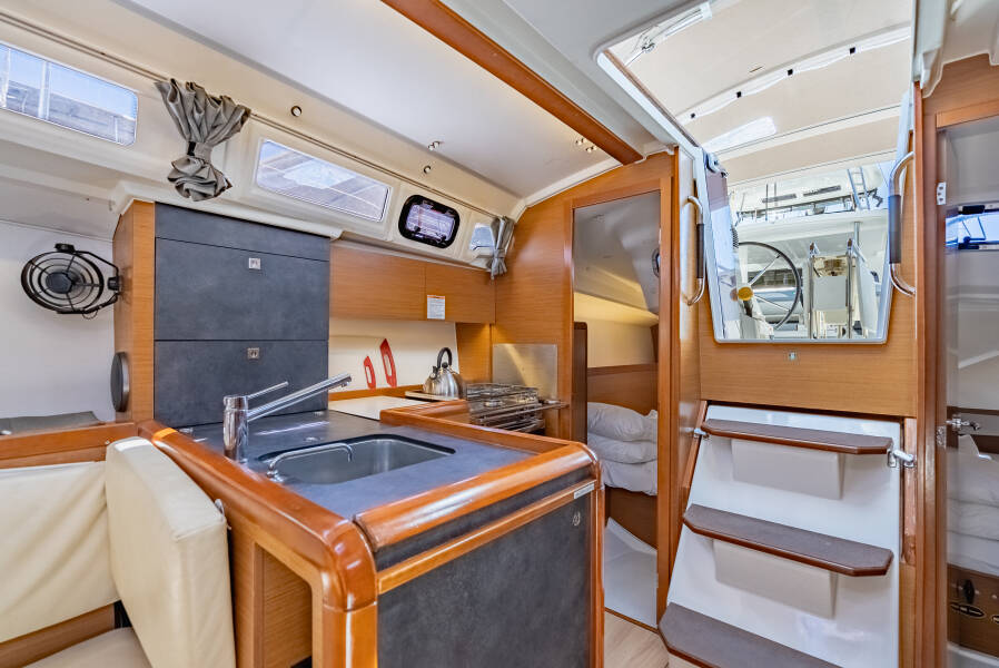 Sun Odyssey 349 Off The Clock 