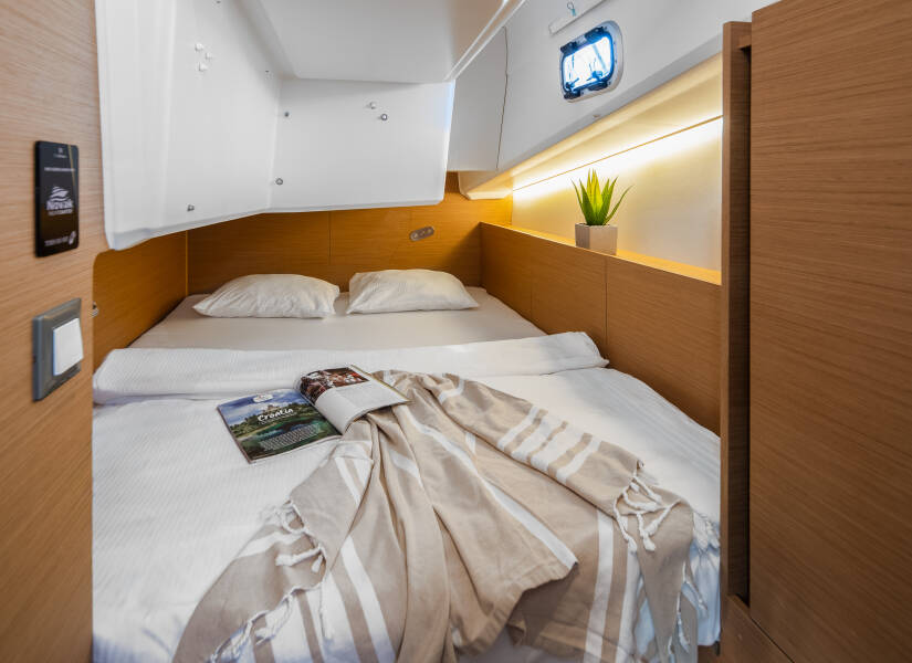 Sun Odyssey 380 Nala