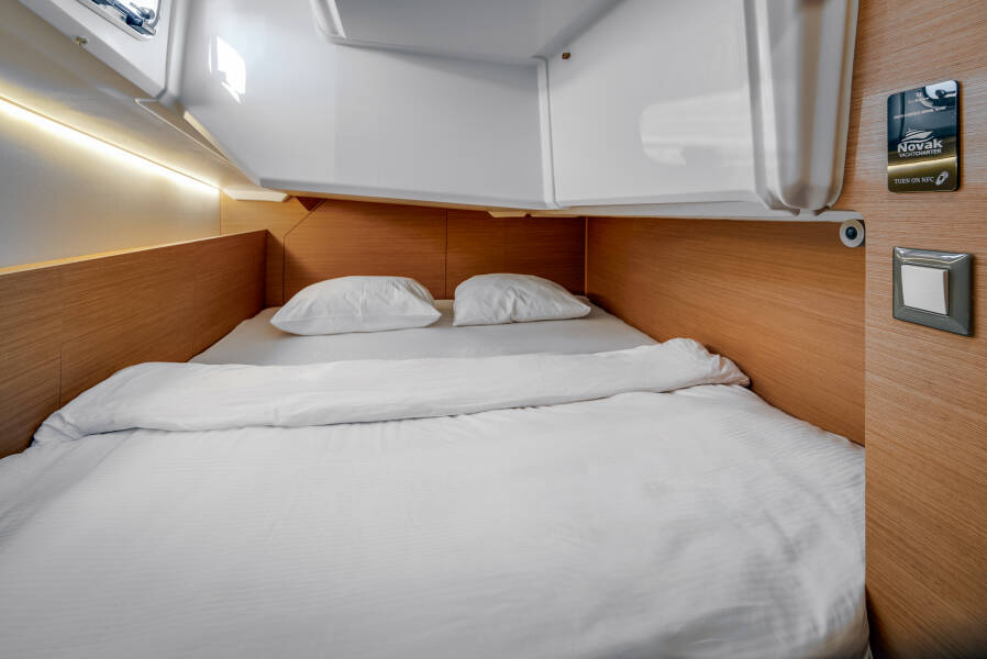 Sun Odyssey 380 Nala