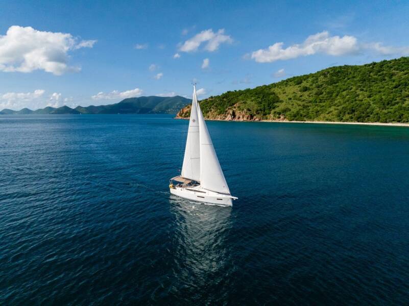 Sun Odyssey 380 Soca Sleigh