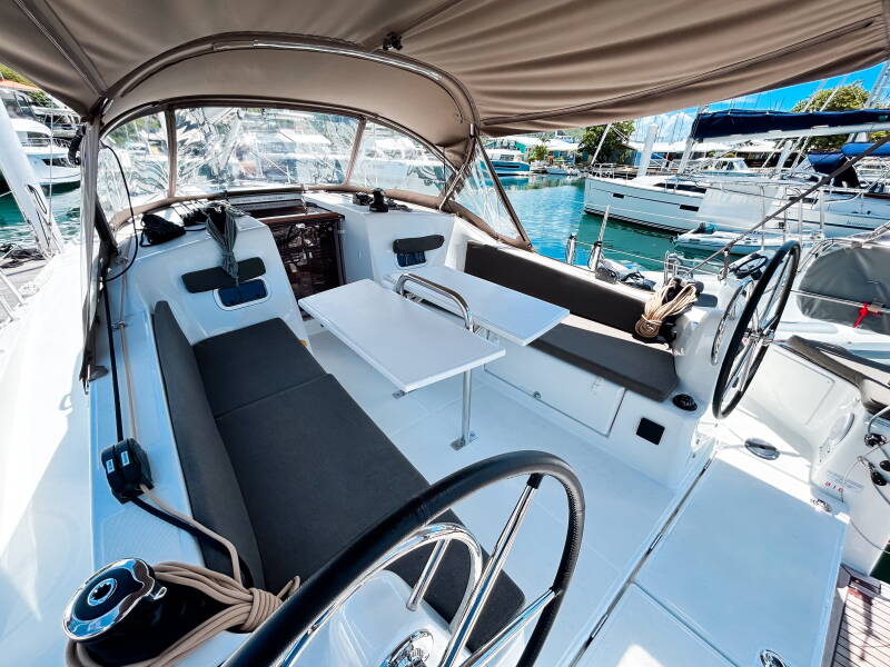 Sun Odyssey 380 Soca Sleigh