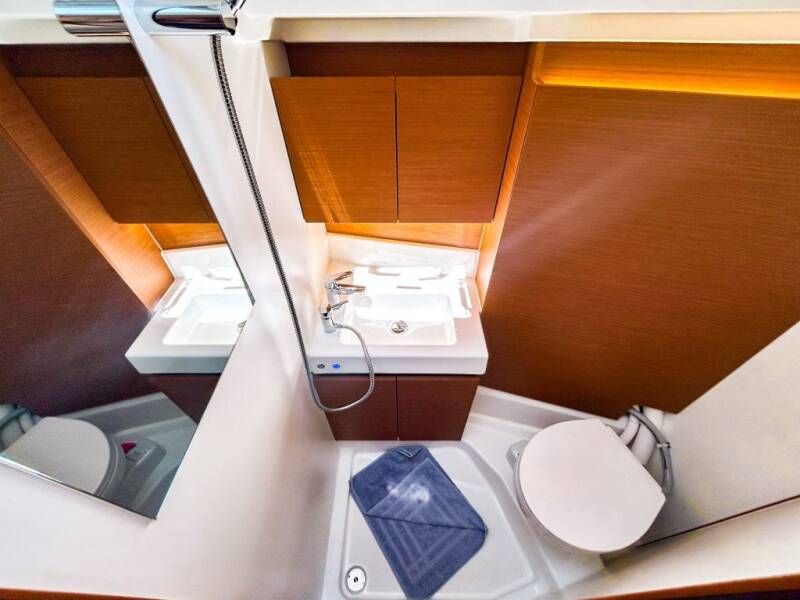 Sun Odyssey 380 Soca Sleigh