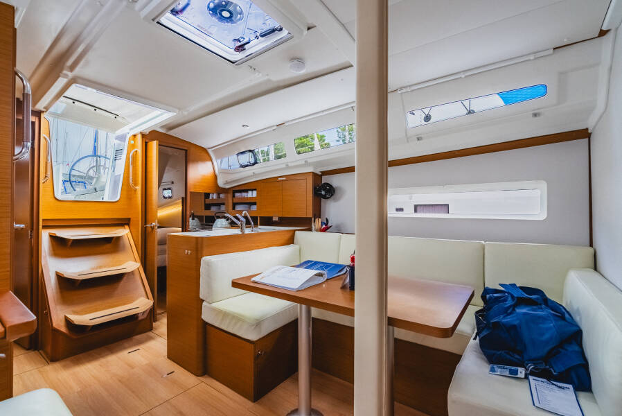 Sun Odyssey 380 Calypso Express