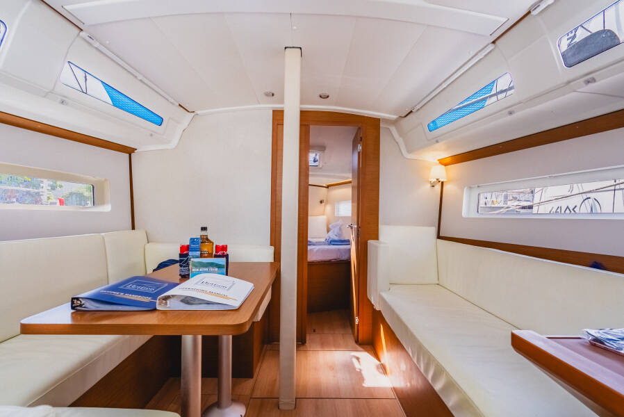 Sun Odyssey 380 Calypso Express