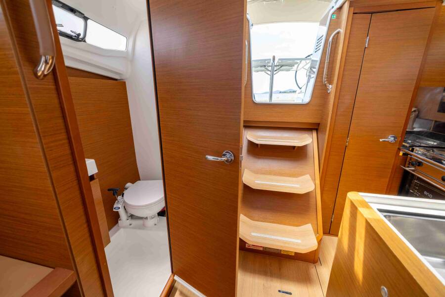 Sun Odyssey 380 Vida